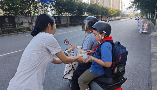 1759998341580242.jpg 3.jpg